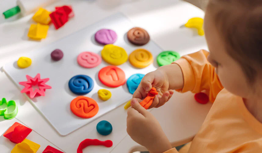 Çocuğunuz Kreşe Hazır mı? Gözlemlemeniz Gereken Davranışlar