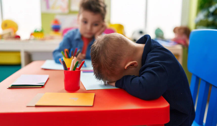Okul Fobisi (Okul Reddi) Nedir? Belirtileri ve Baş Etme Yolları
