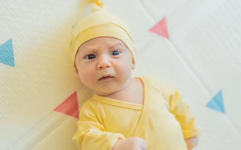 40 günlük bir bebek ortalama kaç kilo olur?