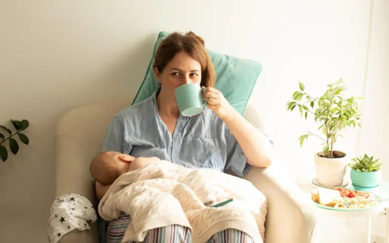 Emziren bir anne olarak yeşil çay içmemin sakıncası var mı?